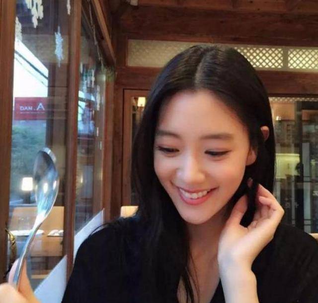 96间房主跳舞 午夜密会